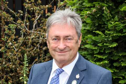 Alan Titchmarsh rips into The Chelsea Flower show for ‘shooting itself in the foot’ as winning..