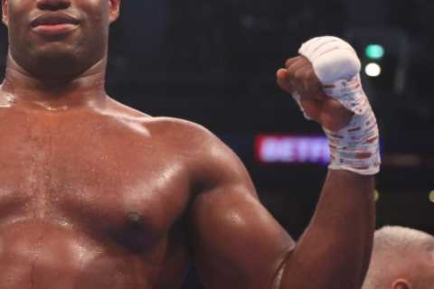 Oleksandr Usyk vs Daniel Dubois fight date announced for surprise venue with fans baffled at Frank..