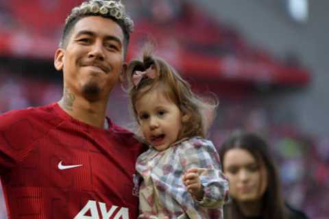 Generous Roberto Firmino gave Liverpool pals, staff and friends 200 personalised gift boxes..