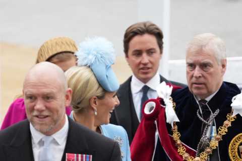 What medals does Mike Tindall have?