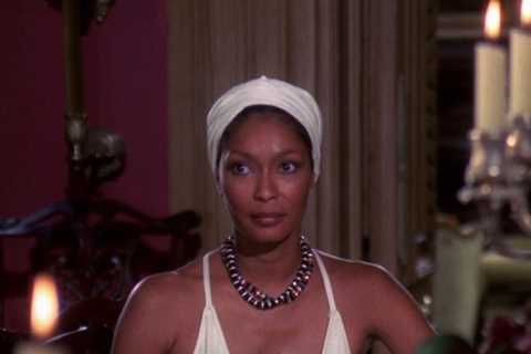 Marlene Clark dead at 85: Beloved Sanford and Son actress dies at home on same day as her Slaughter ..