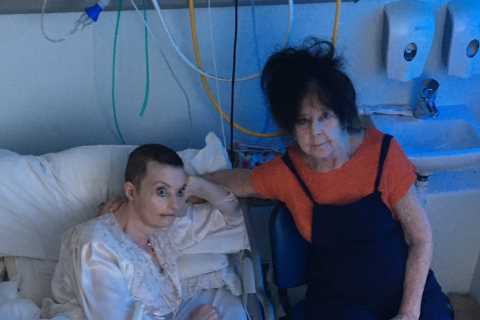 Lauren Harries removes her bandages after going through ‘worst nightmare’ to have life-saving brain ..