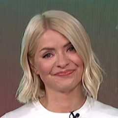 Holly Willoughby reveals private off-air meeting with This Morning co-host tonight