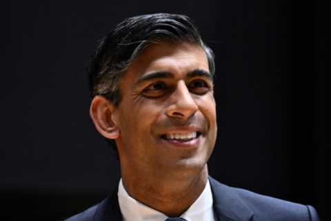 Rishi Sunak to call for closer cooperation between the EU &amp; Britain to tackle illegal migration