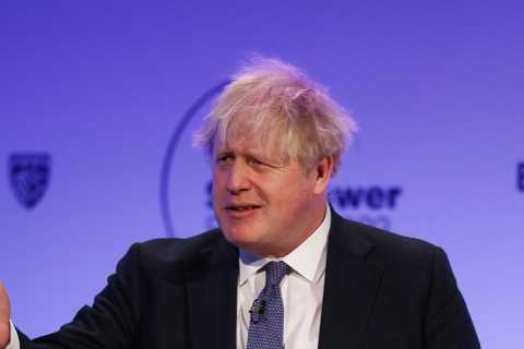 Boris Johnson to send all his unredacted WhatsApp messages to Covid inquiry in swipe at Rishi