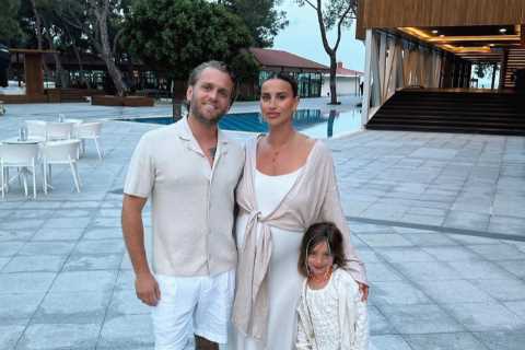 Inside pregnant Ferne McCann’s holiday to Turkey with fiance and daughter as she tells fans ‘this..