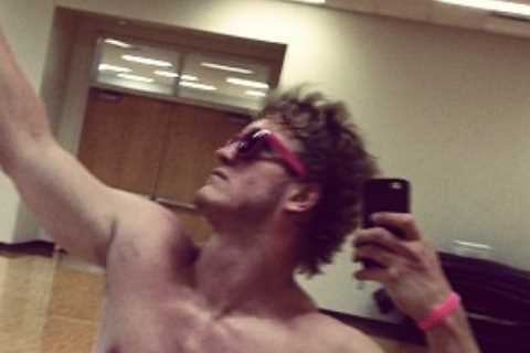 Fans stunned by Logan Paul’s insane body transformation as WWE star looks ‘JACKED’ after topless..