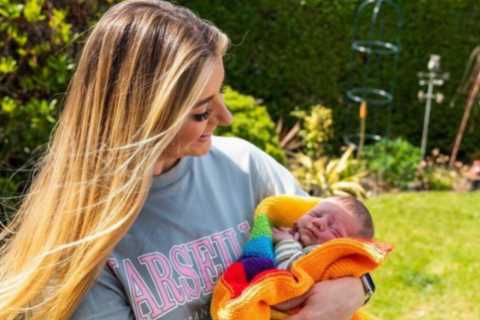 Gogglebox’s Izzi Warner cradles her baby nephew in adorable new snap