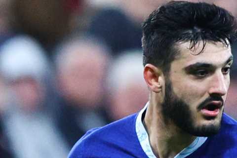 Chelsea forgotten man set to return for pre-season in huge boost that could save club millions in..