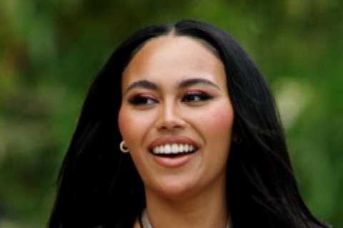 Love Island fans defend Scots contestant Ella after viewers cruelly mock star