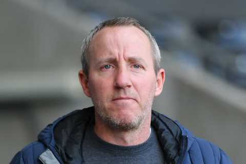 Leeds legend desperate to become manager and confident he could be man to lead them back to Premier ..
