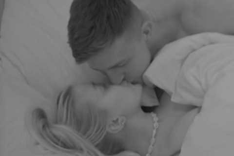 Love Island’s Molly issued warning after snogging Mitchel on first night in bed together