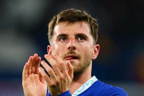 Chelsea fans keen to cash in on Man Utd transfer target Mason Mount after identifying ‘next Frank..