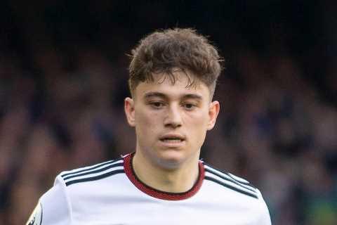 Forgotten ex-Man Utd star to have Premier League teams queuing up for him after returning to..