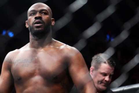 UFC legend Jon Jones begs Dana White to make Tyson Fury fight and reveals he’s willing to box Gypsy ..