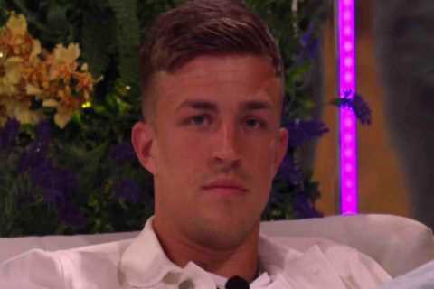 Love Island finalist takes a swipe at Mitchel after explosive Molly row kicks off
