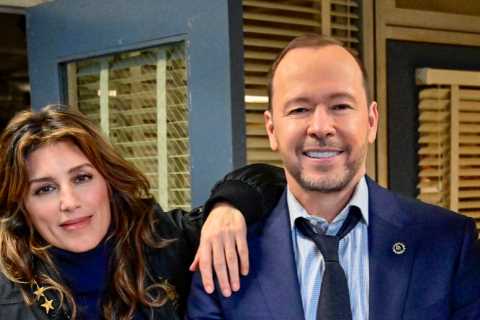 Who is in the cast of Blue Bloods?