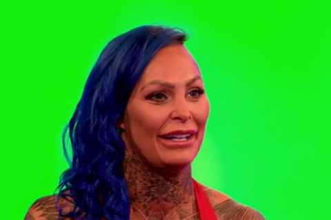 Naked Attraction guest leaves Anna Richardson speechless with 9-inch confession