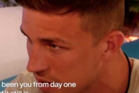 Love Island first look as Mitchel makes desperate attempt to steal Molly back in shock twist