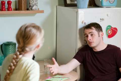 Ben Mitchell abandons daughter Lexi as eating disorder spirals out of control in EastEnders