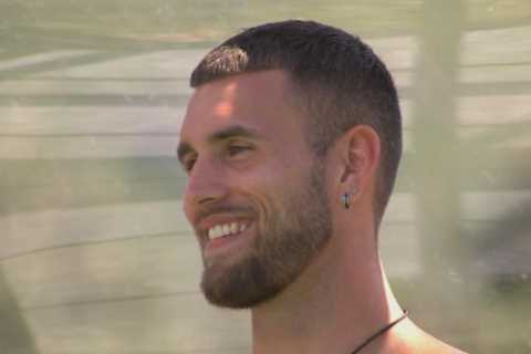 Love Island fans spot huge clue Zach isn’t popular – did you notice it?