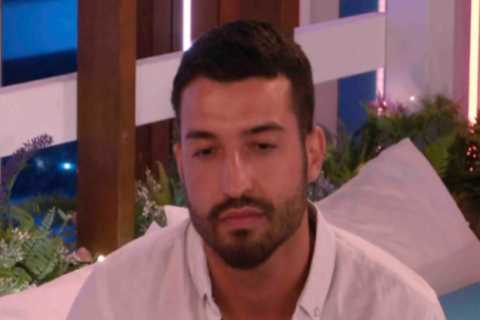 Love Island fans accuse couple of ‘faking it’ to stay in the villa – saying ‘stop forcing it’