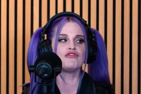 Kelly Osbourne slams Prince Harry as a ‘whining, whinging t**t’ and insists ‘everyone’s life is..
