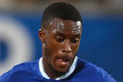 Hudson-Odoi becomes latest Chelsea star wanted for Saudi transfer and Blues fans know who they want ..