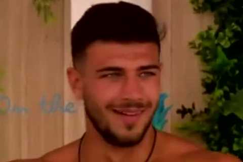 KSI’s pal accuses Tommy Fury of ‘piggybacking’ off brother Tyson and Jake Paul after brutally..