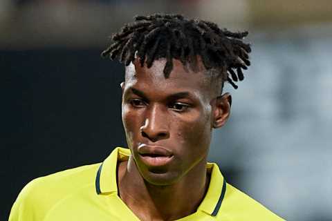 Chelsea ‘AGREE Nicolas Jackson transfer with striker to become Pochettino’s 2nd signing after £30m..