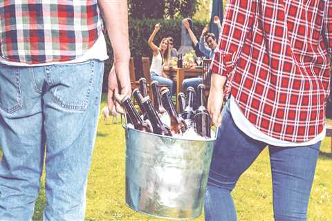 Five tricks for keeping drinks cold at your next summer party