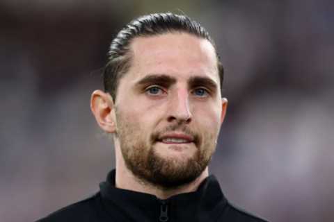 Man Utd ‘make contact with Adrien Rabiot’ with Juventus star available on free transfer as Mason..
