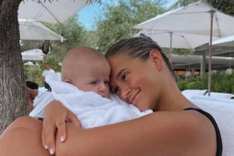 Molly-Mae Hague shares snap with baby Bambi on holiday after she’s mum shamed over last minute..