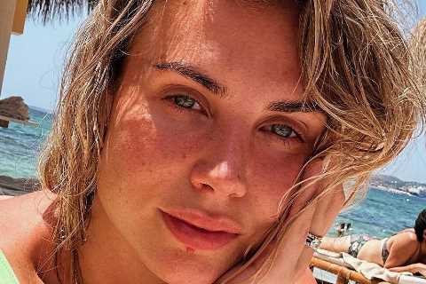 Premier League’s ‘hottest wag’ leaves fans speechless as she puts on busty display on Majorca..