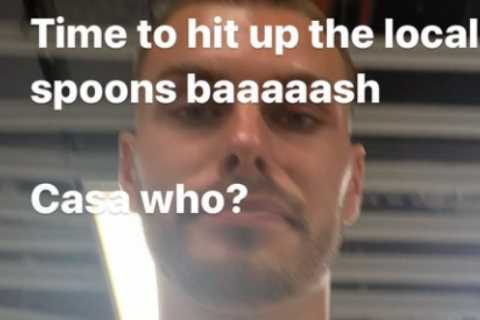 Love Island star teases Casa Amor return after early exit as he jets out of UK