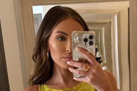 Golf Wag Paulina Gretzky wows fans as she gives busty display in triple cut-out dress and tiny..