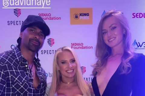 David Haye’s girlfriend Sian Osborne joins no bra club as they pose with boxing beauty Ebanie..