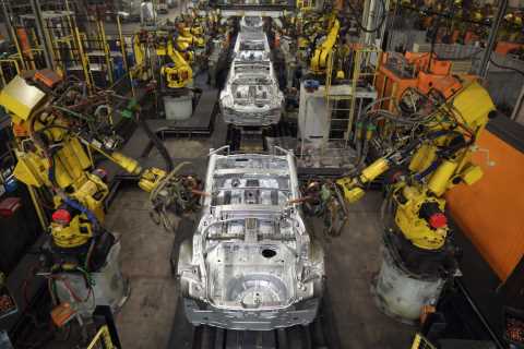 Ban on hybrid cars by 2030 risks hammering UK industry, Business Secretary Kemi Badenoch privately..