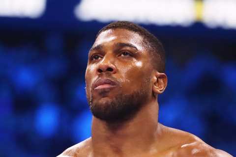Stunned boxing fans ask ‘are they having a laugh?’ as Anthony Joshua vs Dillian Whyte PPV price is..