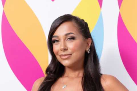 On Love Island they Tink it’s all over… God, I wish it was