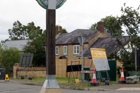 I live by Silverstone – F1 fans always knock on our door for annoying reason… it led to funny..