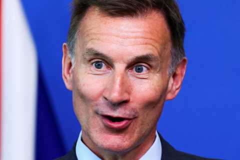 Tory MPs launch fresh push for tax cuts after Jeremy Hunt suggested they were unlikely before..