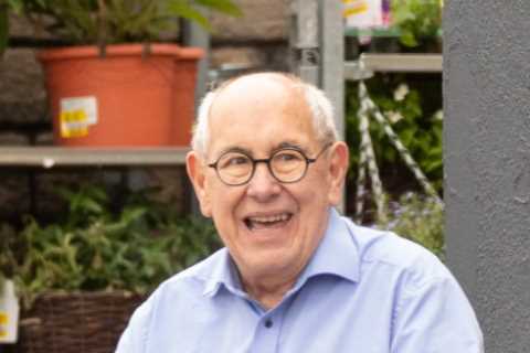 Coronation Street’s rarely seen Malcolm Hebden spotted shopping in Manchester – two years after..