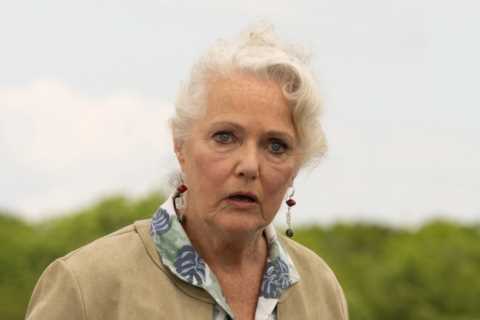 Revenge porn threat rocks Emmerdale’s Mary Goskirk as evil villain returns