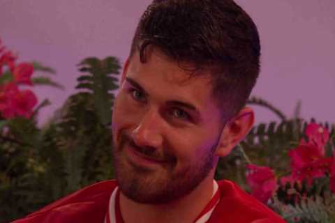 Love Island fans reveal plan to save favourite Islander after shock voting twist is revealed