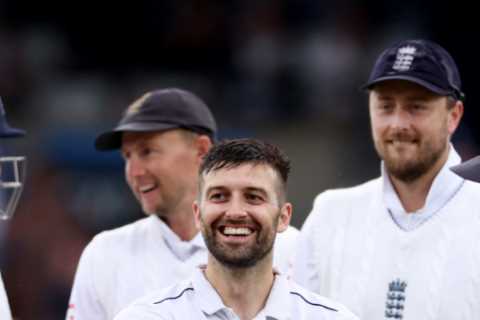 England Ashes hero was ‘on all fours barking like a dog’ just ten minutes before must-win..