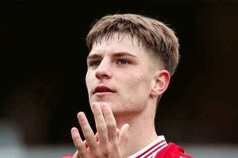 Bristol City slash price of ‘Guernsey Grealish’ Alex Scott with Premier League side leading..
