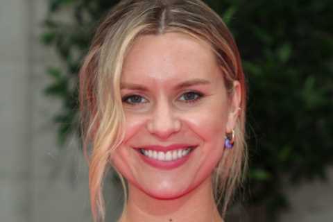 Who plays dawn Taylor on Emmerdale?