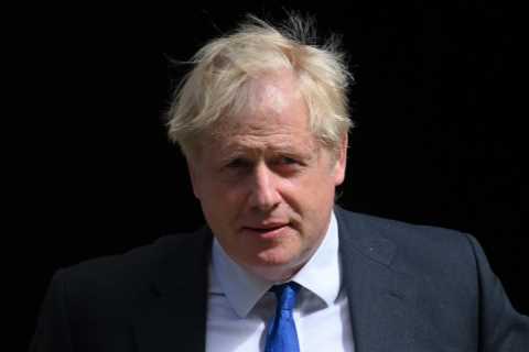 Boris Johnson unable to get WhatsApps from his old phone for Covid inquiry because he has forgotten ..