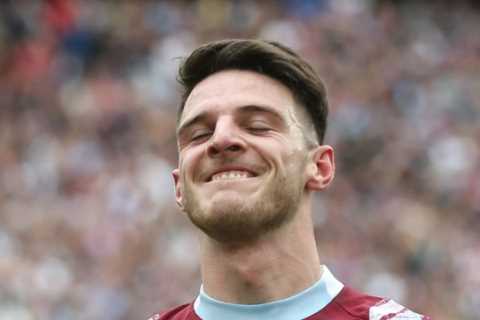 Man Utd fans convinced it’s not too late to hijack Declan Rice’s Arsenal transfer as they spot..